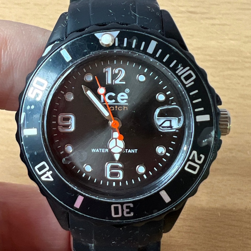 ICE-WATCH BLACK CASE RESIN BAND QUARTZ ANALOG MENS WOMENS UNISEX FRESH BATTERY